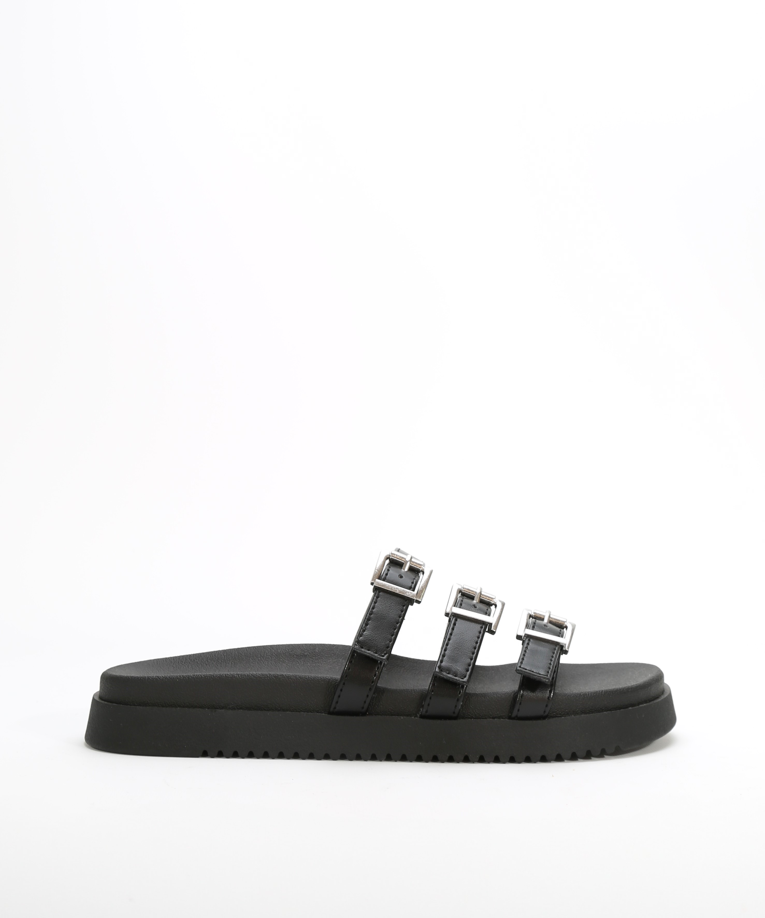 Sandalias planas hebillas